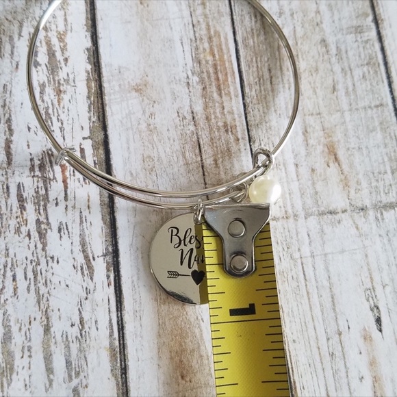 BLESSED NANA stamped bracelet - Picture 5 of 6